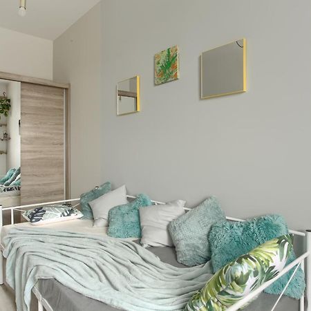 Superapart Komputerowa 8 Варшава Екстериор снимка