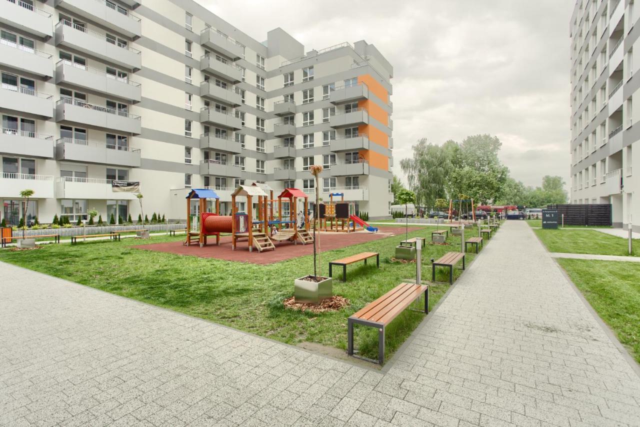 Superapart Komputerowa 8 Варшава Екстериор снимка